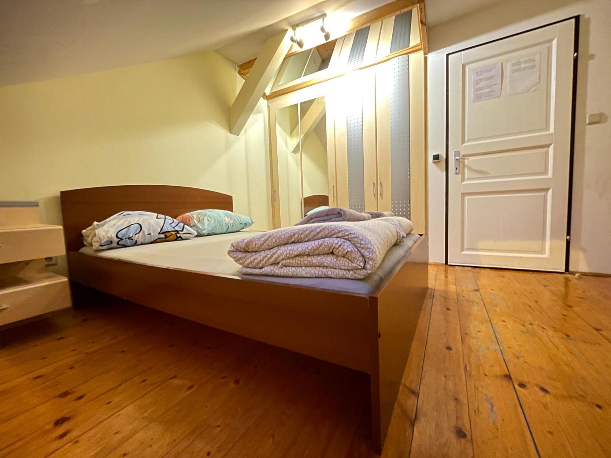 Schoepfwerk Hostel 10 Wien Eksteriør bilde