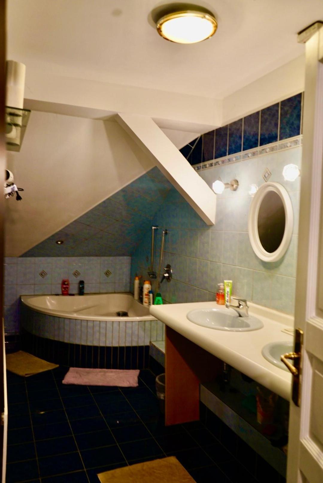 Schoepfwerk Hostel 10 Wien Eksteriør bilde