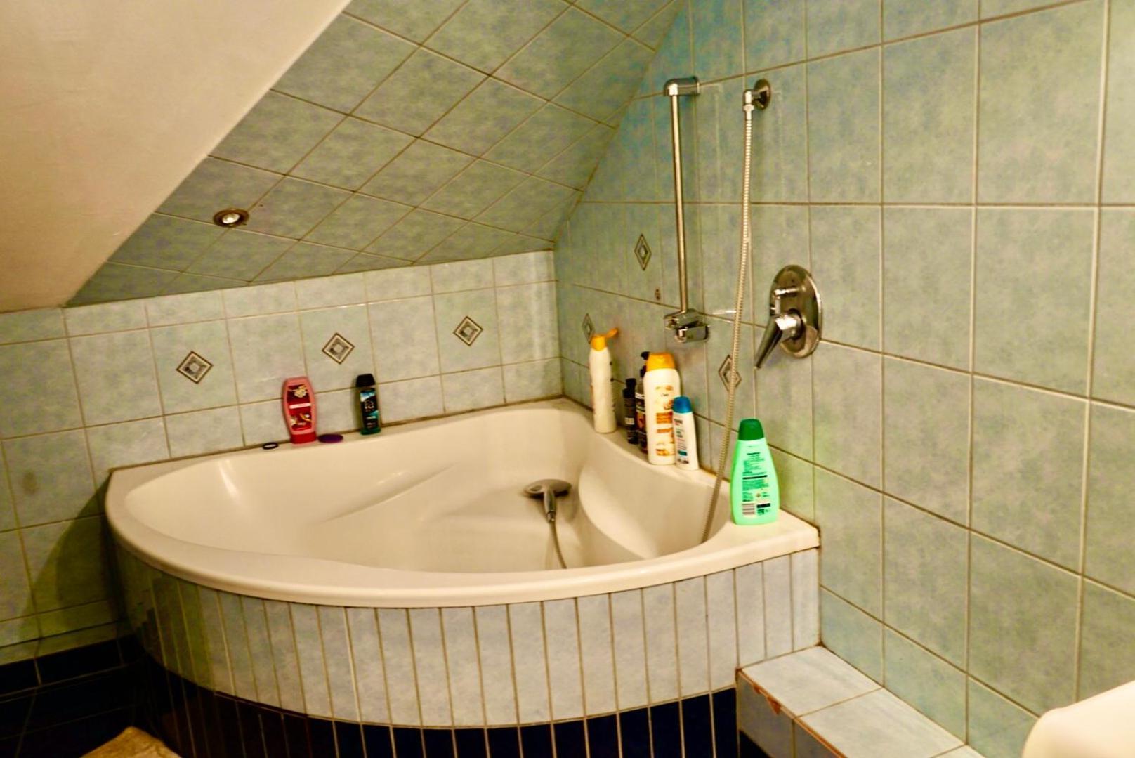 Schoepfwerk Hostel 10 Wien Eksteriør bilde